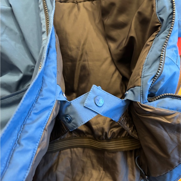 Helly Hanson boys ski jacket 
Size 140/10 - Picture 2 of 3